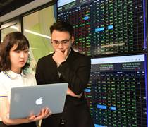 IPO rầm rộ, tưởng toàn 'bom tấn' lên sàn hóa ra... 'bom xịt'