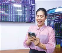 Một số cổ phiếu đáng chú ý ngày 23/12: MBB, PVS, VHM