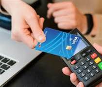 Một ngân hàng thông báo: Sẽ thu phí 200.000 - 300.000 đồng khi chấm dứt sử dụng thẻ tín dụng trước hạn