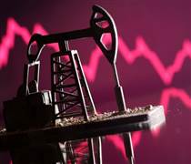 Giá xăng dầu hôm nay (27-12): Tiếp tục giảm