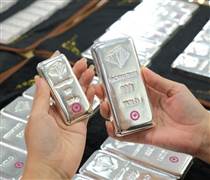 Giá bạc tăng 170%, nhà đầu tư và chuyên gia vẫn lạc quan