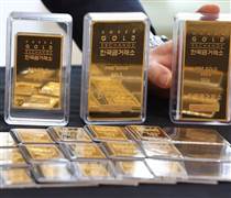 Giá bạc lần đầu tiên vượt mốc 80 USD/ounce, giá vàng giảm nhẹ