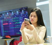 Cổ phiếu chứng khoán nào đáng mua trong nhóm dẫn đầu?