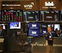 Chứng khoán Mỹ giảm nhẹ trong phiên giao dịch cuối năm