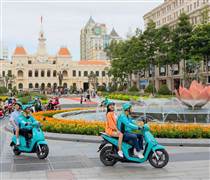 VinFast hợp tác CEP hỗ trợ tài xế TP HCM chuyển đổi 400.000 xe ôm sang xe máy điện trả góp lãi suất 0%