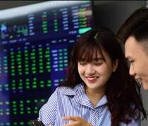 Thị trường chứng khoán 'rực rỡ pháo hoa' đón năm mới