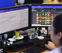 Chứng khoán 2026: Không còn tiền rẻ, lựa chọn đầu tư cổ phiếu ngành nào?