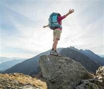 VNDirect: VN-Index có thể cán mốc 2.099 điểm, loạt nhóm cổ phiếu sẽ được "tái định giá" trong năm 2026