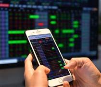 Bộ đôi cổ phiếu Vingroup bùng nổ trong phiên chứng khoán lập kỷ lục mới