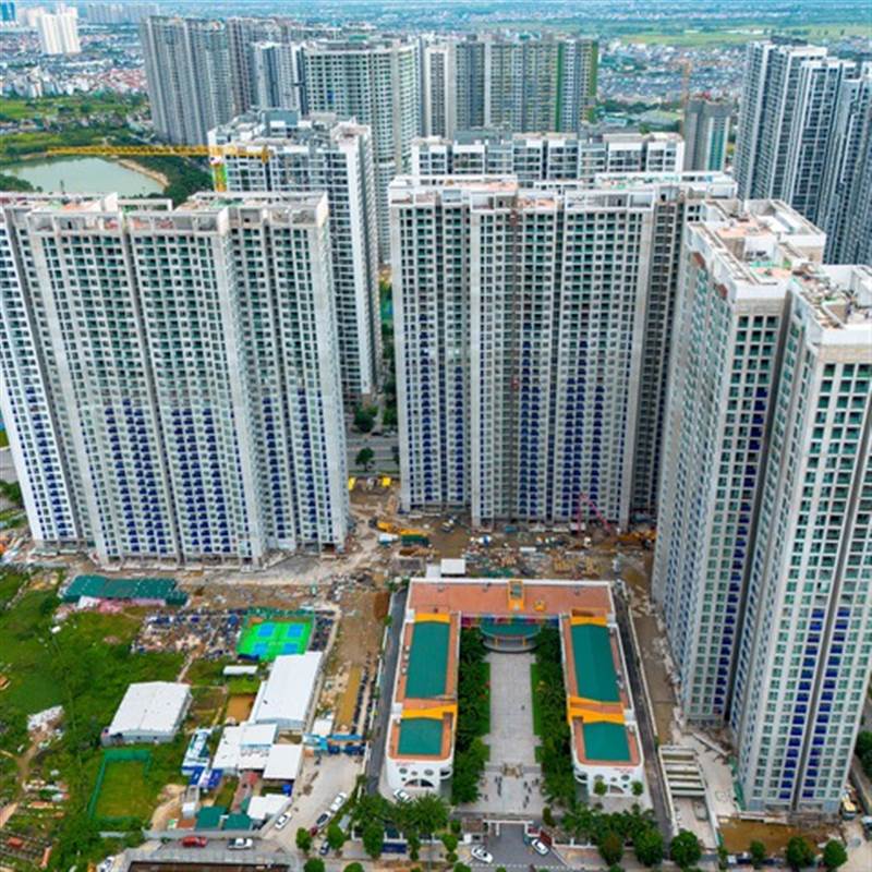 Thị trường nhà ở Hà Nội diễn biến trái chiều: Chung cư bùng nổ, nhà liền thổ trầm lắng