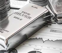 TD Securities dự báo, giá bạc có thể giảm mạnh trong 3 tháng tới