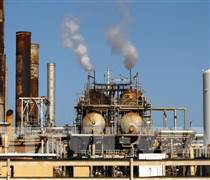 Giá dầu châu Á đi lên phiên thứ hai liên tiếp