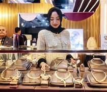 Vàng và bạc chịu áp lực bán mạnh khi các quỹ tái cân bằng hoạt động