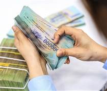 Lãi suất tiết kiệm gần 10%; ngân hàng được nắm giữ nhiều vàng hơn