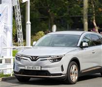 Chuyên gia đánh giá về VinFast VF 8: “Dưới 1 tỷ đồng, rất khó tìm mẫu D-SUV nào toàn diện như thế này”