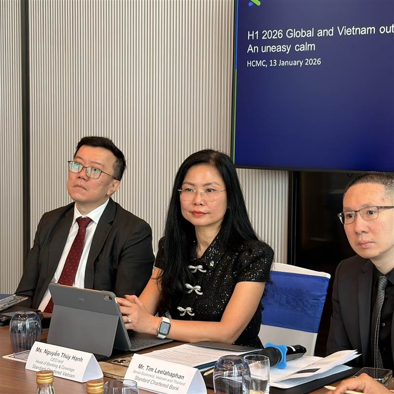 Standard Chartered: Tăng trưởng năm 2026 chờ tín hiệu từ đàm phán thuế quan