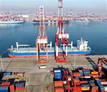 Bất chấp căng thẳng thương mại với Mỹ, Trung Quốc ghi nhận một con số kỷ lục gần 1,2 nghìn tỷ USD, IMF phải lên tiếng