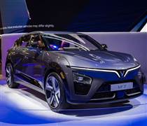 Làm 'vua' ở đâu chứ bước vào phân khúc này, xe điện VinFast của tỷ phú Phạm Nhật Vượng vẫn phải đứng sau 2 mẫu xe xăng đình đám