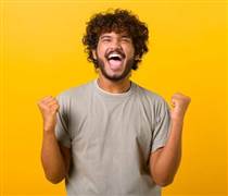 Cập nhật BCTC quý 4/2025 ngày 15/1: Doanh nghiệp đầu tiên báo lãi nghìn tỷ, một doanh nghiệp ô tô lỗ liên tiếp 15 năm