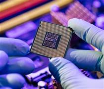 Sóng cổ phiếu Công nghệ - Viễn thông: FPT tăng kịch trần, ELC, FOX vượt đỉnh lịch sử