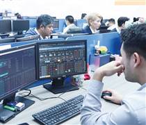 Mạnh tay xử lý vi phạm trong lĩnh vực chứng khoán