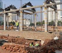 Khí thế thi công khẩn trương trên công trình Công viên Văn Miếu