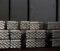 Bong bóng giá thiếc báo hiệu sóng gió cho ngành công nghiệp toàn cầu