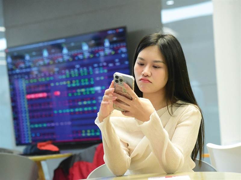 Một số cổ phiếu đáng chú ý ngày 20/1: KBC, IDC, VHC