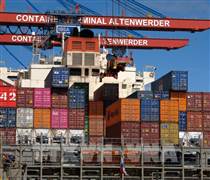 Xuất khẩu của Đức sang Mỹ giảm mạnh do thuế quan của Tổng thống Trump