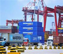 Những góc nhìn khác nhau về hoạt động xuất khẩu của Trung Quốc