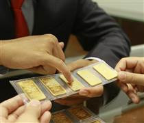 Thấy gì từ việc giá vàng bạc liên tục lập kỷ lục mới?