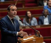 Thủ tướng Pháp Sebastien Lecornu vượt qua cuộc bỏ phiếu bất tín nhiệm