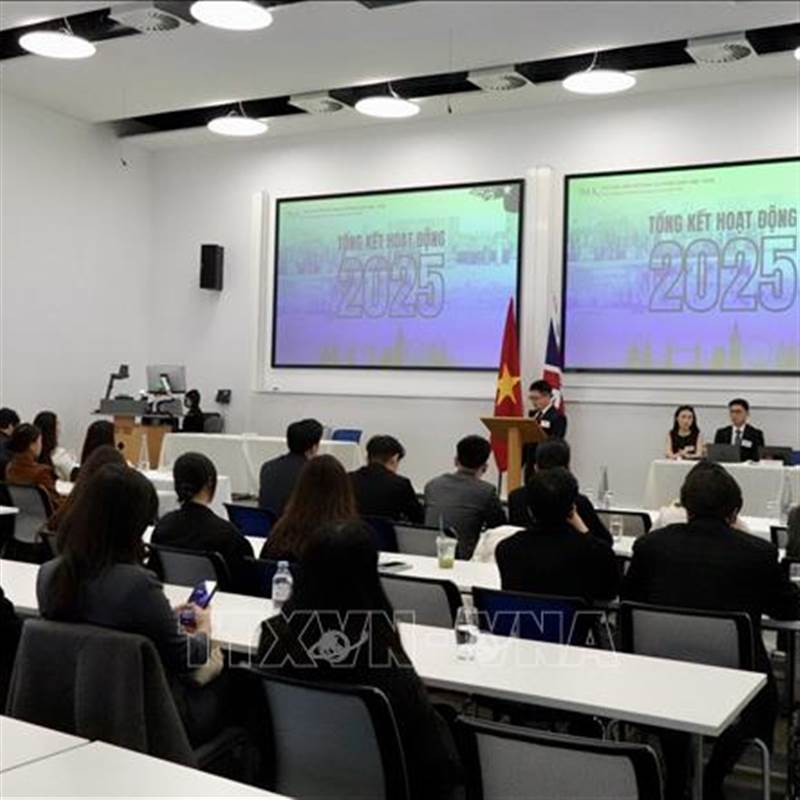 Sinh viên Việt Nam tại Anh mong muốn đóng góp thiết thực cho quê hương