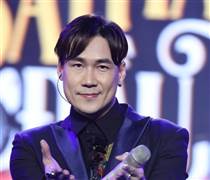 Nam ca sĩ Khánh Phương vừa bị xử phạt vì bán “chui” cổ phiếu