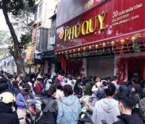 Giá vàng biến động mạnh sau khi lập đỉnh: Rủi ro gia tăng với đầu tư ngắn hạn