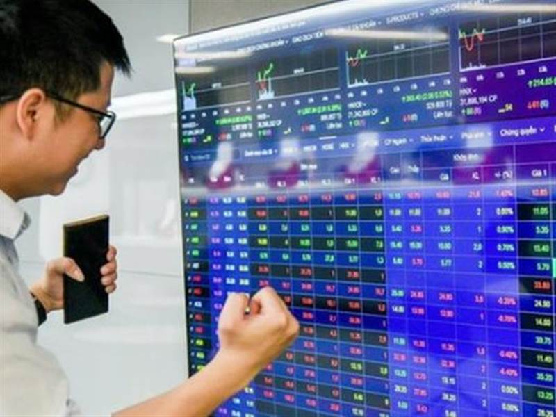 KBC: Báo lãi quý 4 tăng gấp 21 lần, cổ phiếu "đại gia" bất động sản tăng vọt với giao dịch đột biến