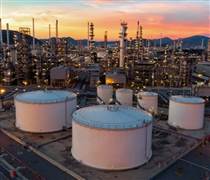 Eni: Thị trường LNG năm 2026 ở trạng thái "cân bằng rất mong manh"