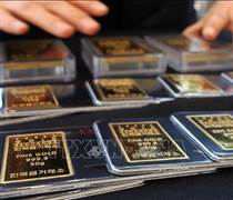 Giá vàng và bạc đều tăng bất chấp làn sóng bán tháo chứng khoán