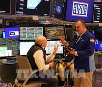 Phố Wall tăng mạnh phiên cuối tuần, Dow Jones lần đầu vượt mốc 50.000 điểm