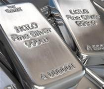 Quỹ bạc lớn nhất thế giới vừa "tranh thủ" gom thêm 25 tấn bạc trong một ngày