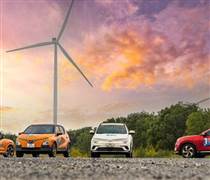 Mang 2 dòng xe điện tới chạy dịch vụ ở quốc gia rộng thứ 11 thế giới, tỷ phú Phạm Nhật Vượng tính toán gì?