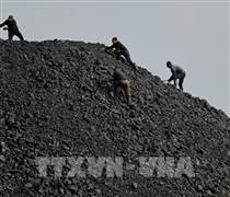 Sản lượng than của Trung Quốc tăng trưởng chậm kỷ lục