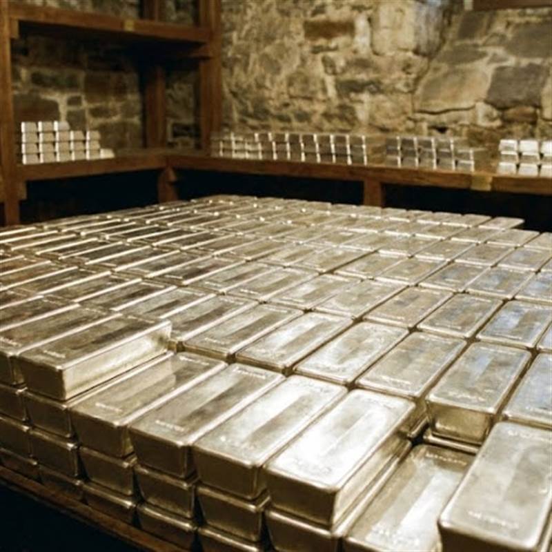 Giá bạc hôm nay 12/2/2026: Bạc Phú Quý bật tăng hơn 130.000 đồng/lượng