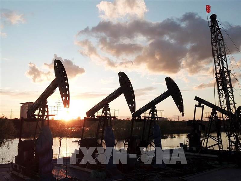 Giá dầu thế giới tiếp đà tăng trước lo ngại căng thẳng Mỹ - Iran leo thang