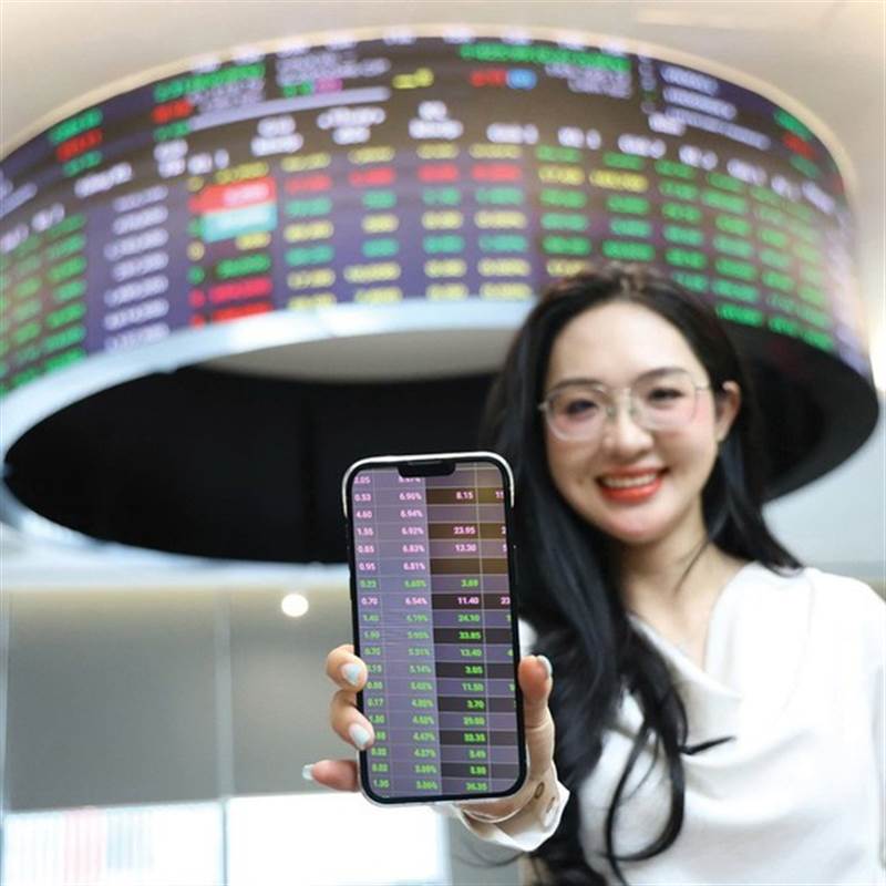 Chứng khoán bứt tốc phiên giao dịch cuối cùng của năm