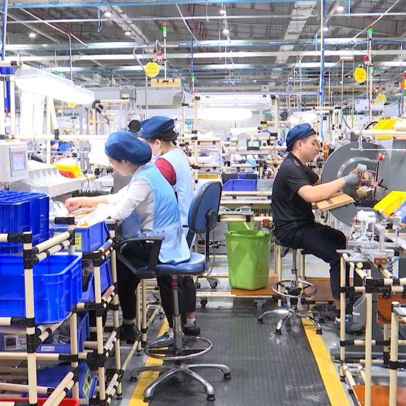 Thưởng Tết 2026 ở Ninh Bình: Bình quân 8,8 triệu đồng, cao nhất 260 triệu đồng/người