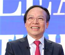 Doanh nhân tuổi Tỵ Đỗ Minh Phú năm qua: thành viên sáng lập Trung tâm tài chính quốc tế TP.HCM, "Vua" trang sức cầm trịch ngân hàng lãi kỷ lục, nắm loạt đất vàng nghìn tỷ