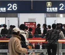 Trung Quốc áp dụng chính sách miễn thị thực cho công dân Anh và Canada