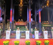 Tân Cảng Cát Lái đón 7 chuyến tàu đêm giao thừa, xếp dỡ gần 11.200 TEU hàng hóa