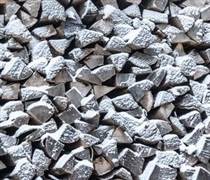 Tách khỏi lưới điện Nga, quốc gia EU chịu giá năng lượng cao giữa mùa đông lạnh bất thường, người dân cạn kiệt củi khô để sưởi ấm